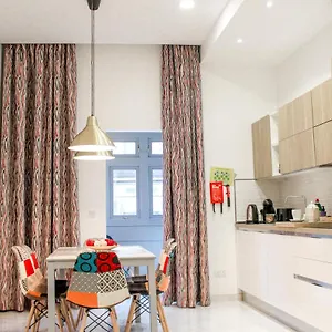 Qliving New Sliema Promenade Apartment Gzira
